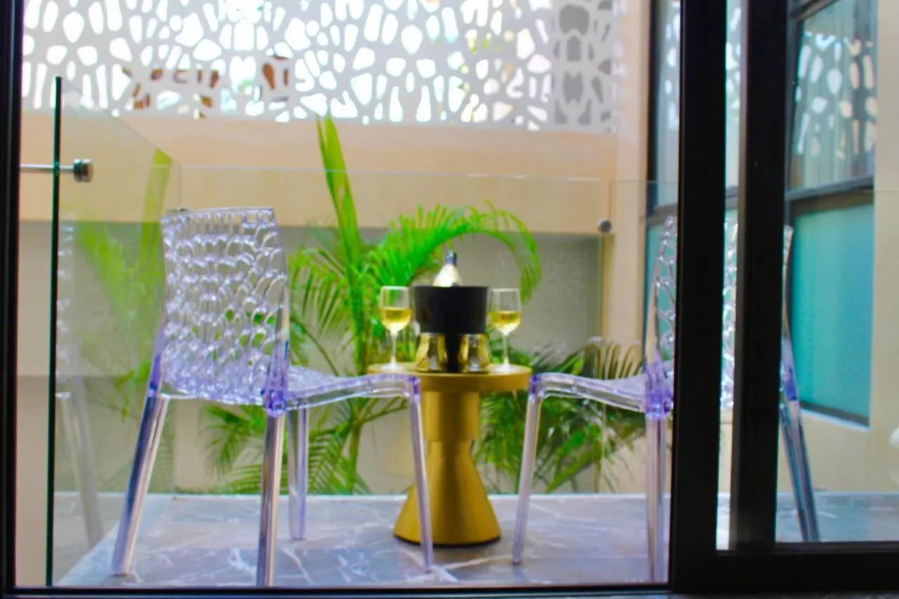 Hotel Singular Joy Vacation Rentals Playa del Carmen