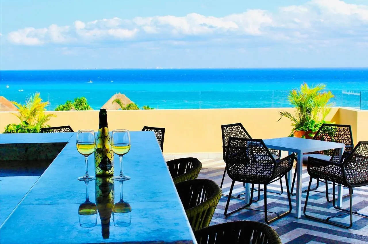 Hotel Singular Joy Vacation Rentals Playa del Carmen
