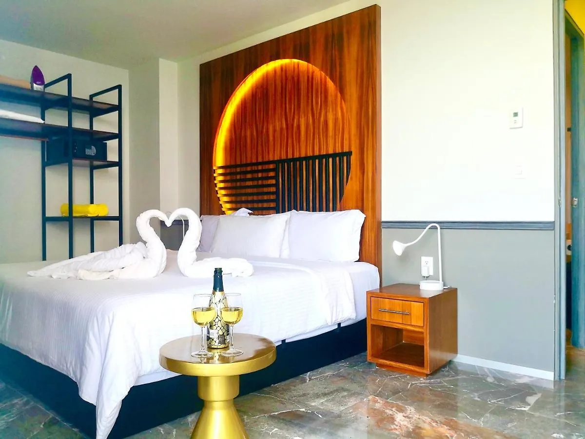 *** Hotel Singular Joy Vacation Rentals Playa del Carmen Mexico